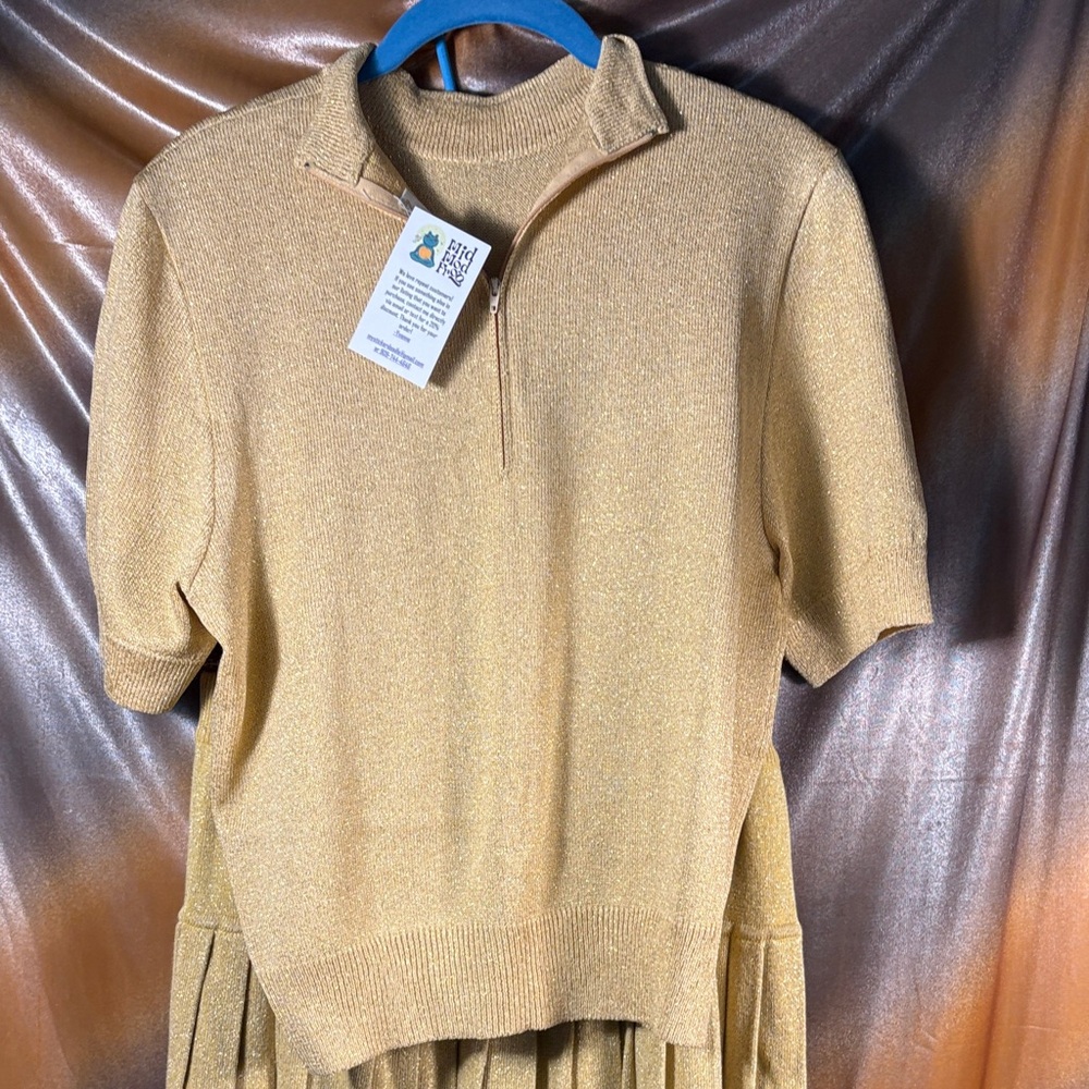 St John Basic Medium Back Zip Gold Knit Top. Matc… - image 3